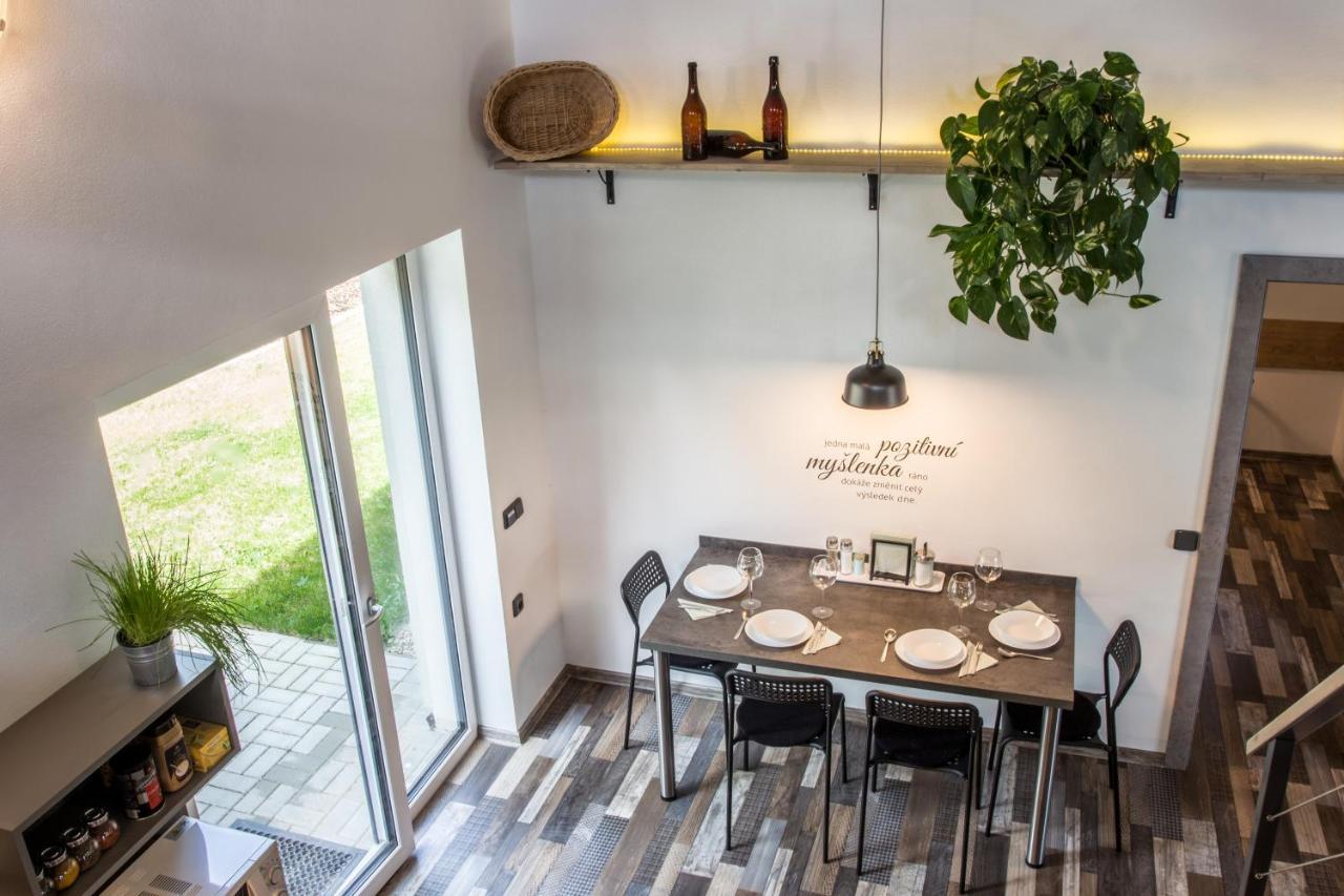 Apartmany Pod Lesem II Rodvinov Luaran gambar